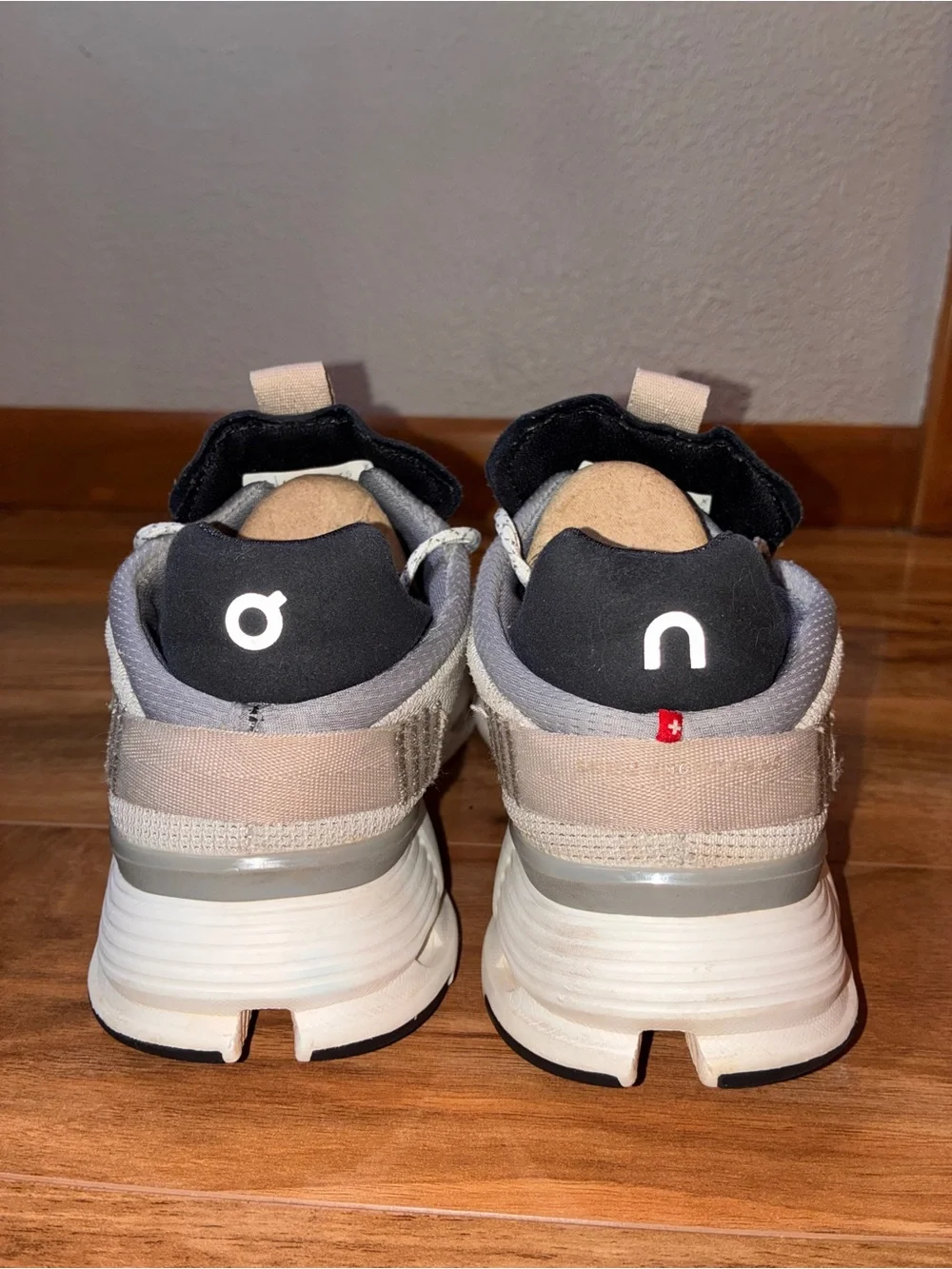 On Running cloud women’s